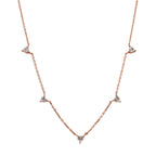 שרשרת רוזגולד משובצת אבנים בצורת לב