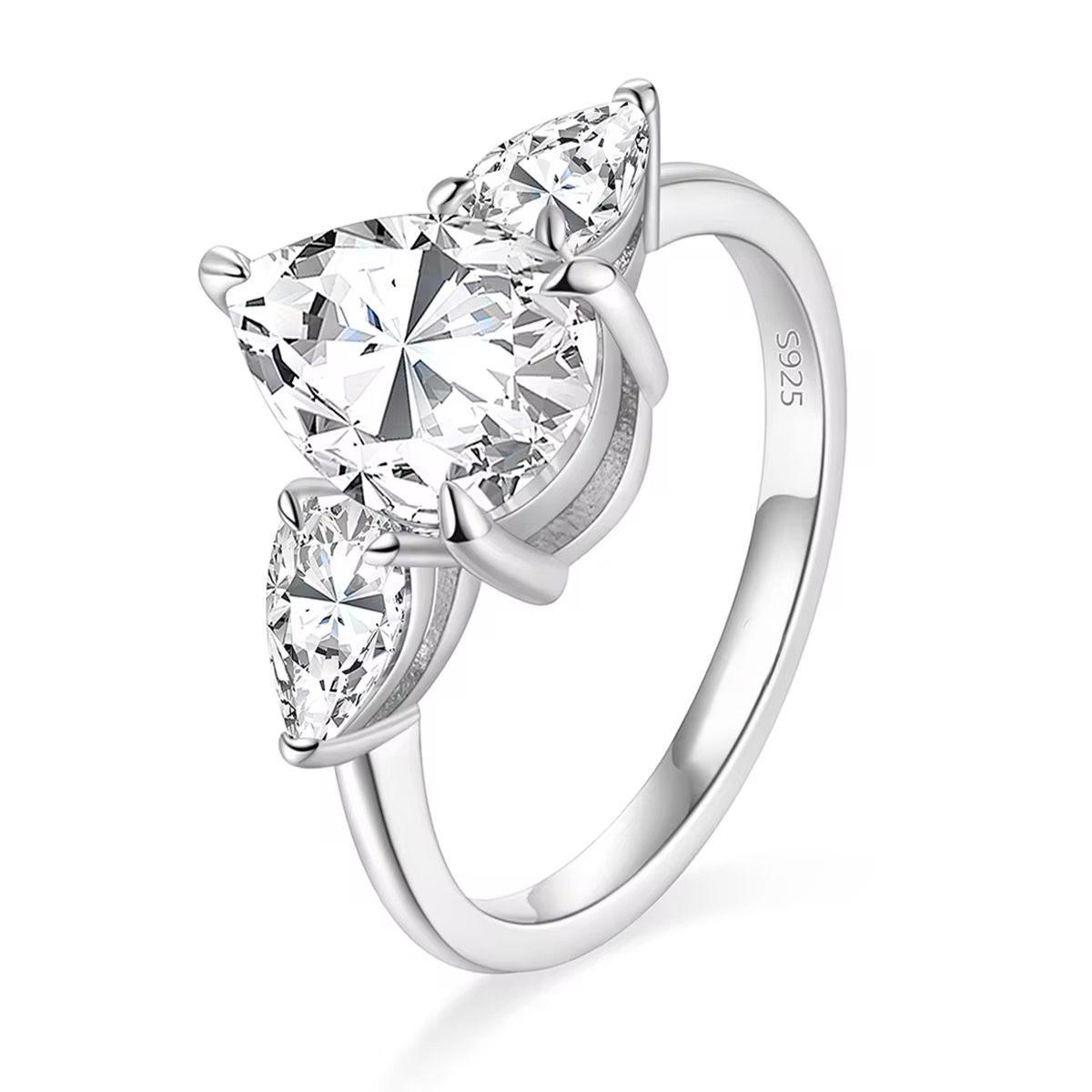 טבעת כסף שיבוץ טיפה עם אבנים