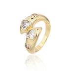 טבעת זהב עם אבנים בצורת לב