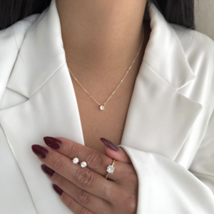 טבעת זהב אבן מרובעת