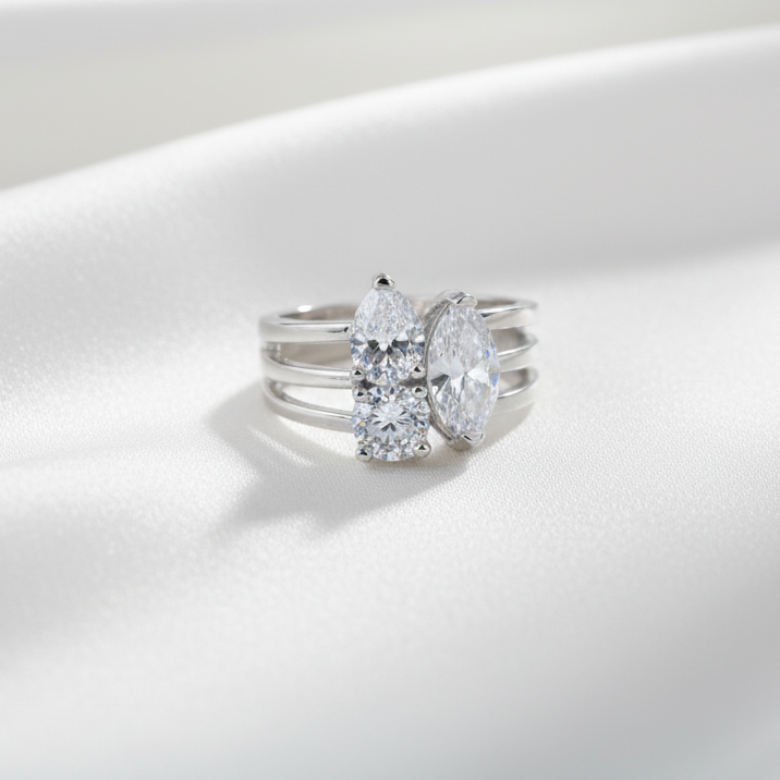 טבעת כסף שלוש אבנים