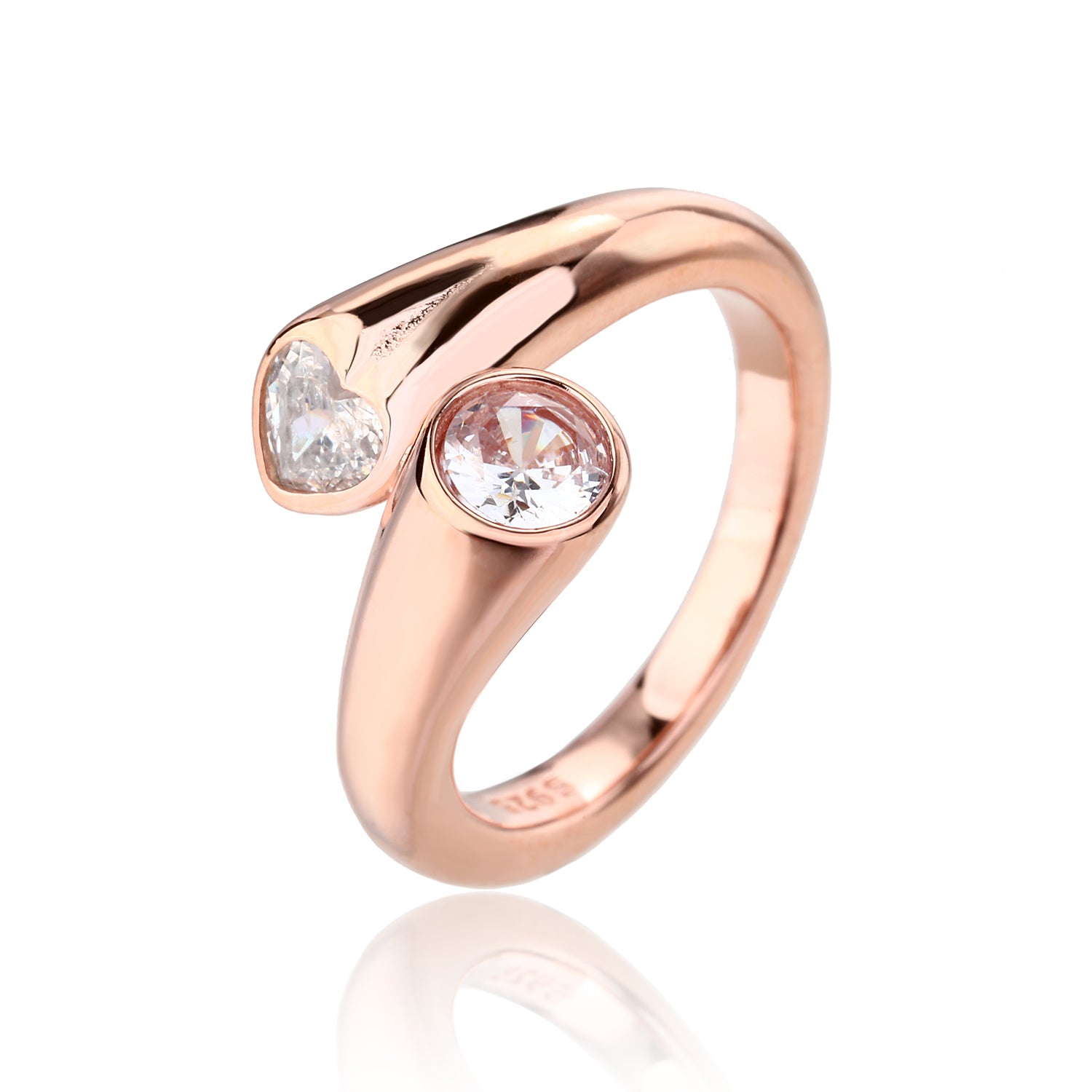 טבעת רוזגולד עם אבן לב