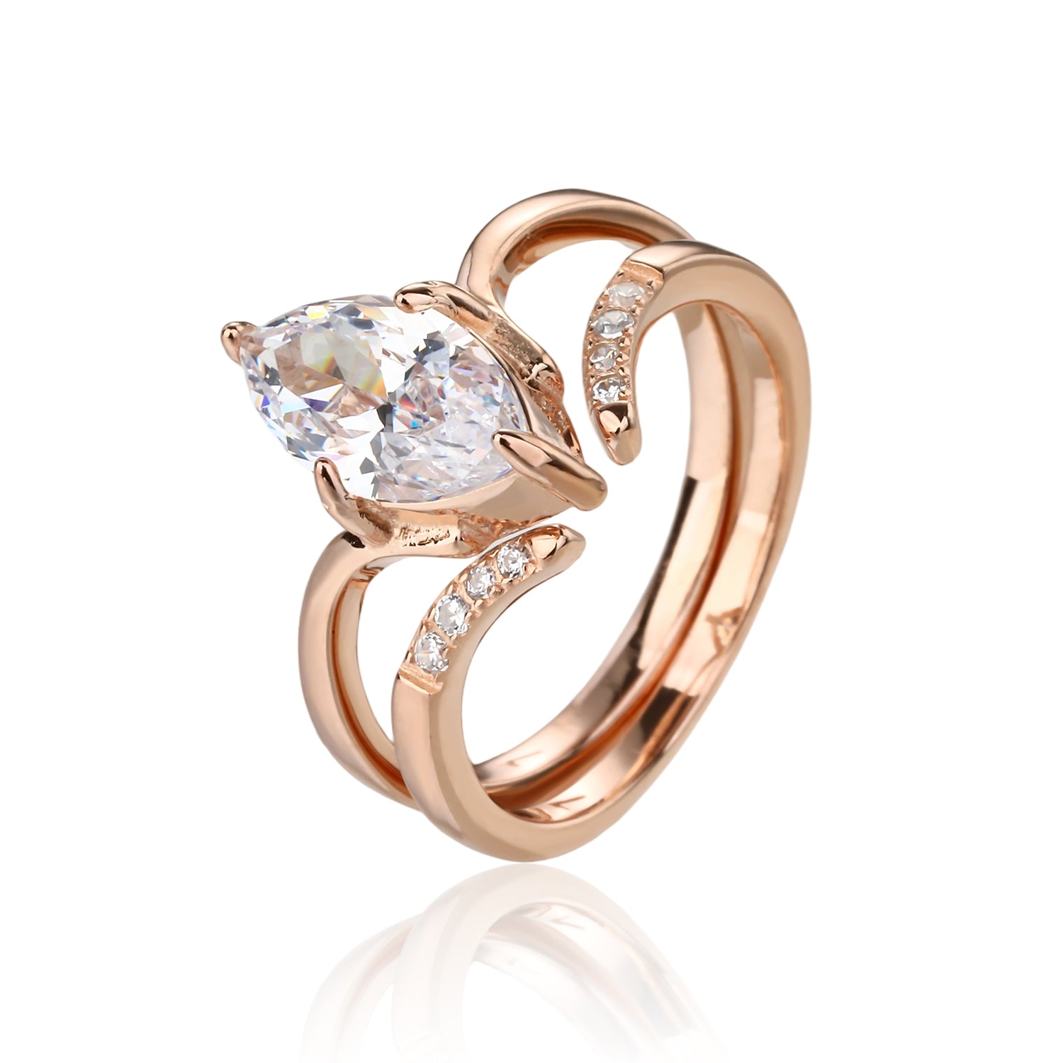 טבעת רוזגולד משובצת אבן אליפסה גדולה