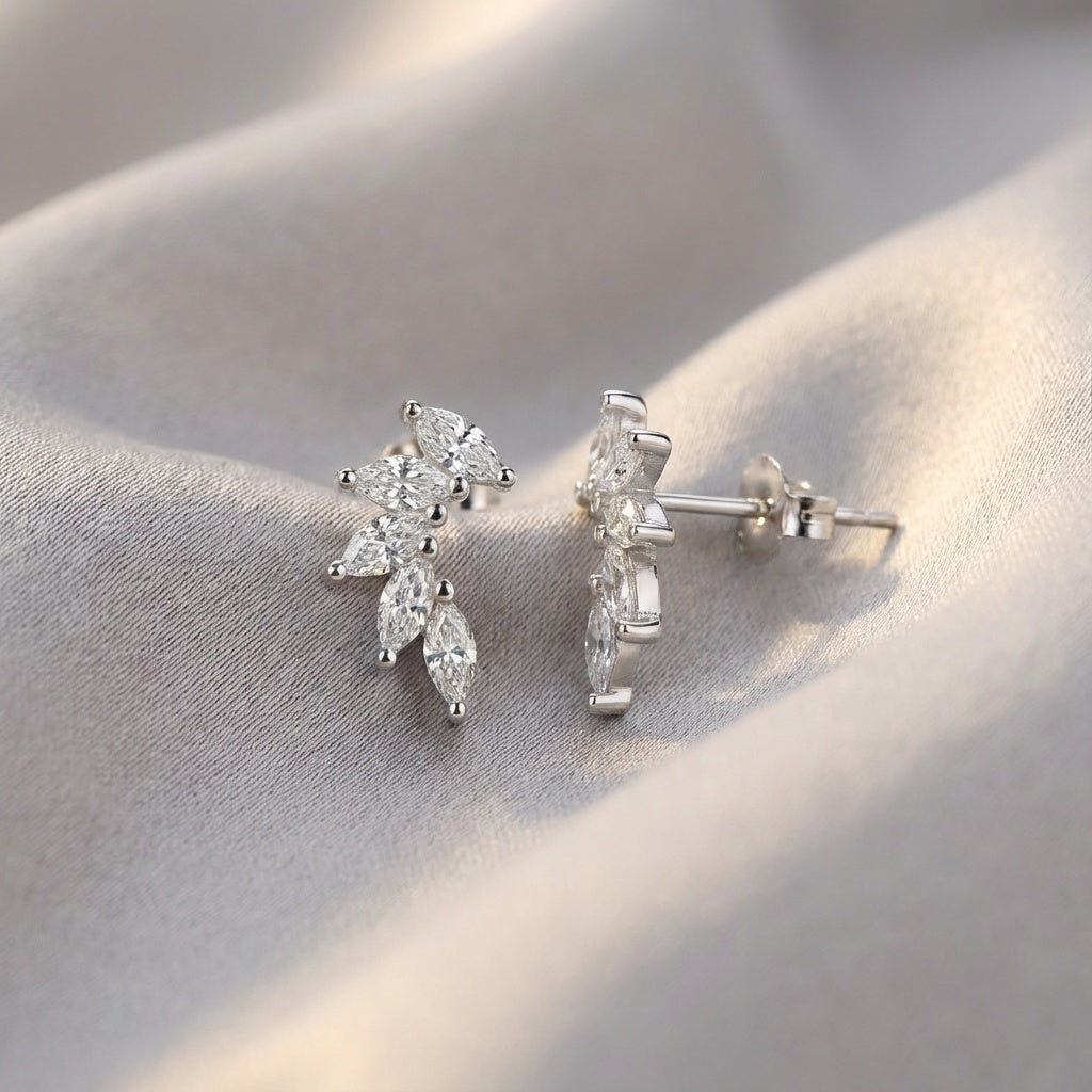 עגיל כסף צמוד אבנים קטנות