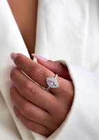 טבעת כסף אבן ורודה משובצת